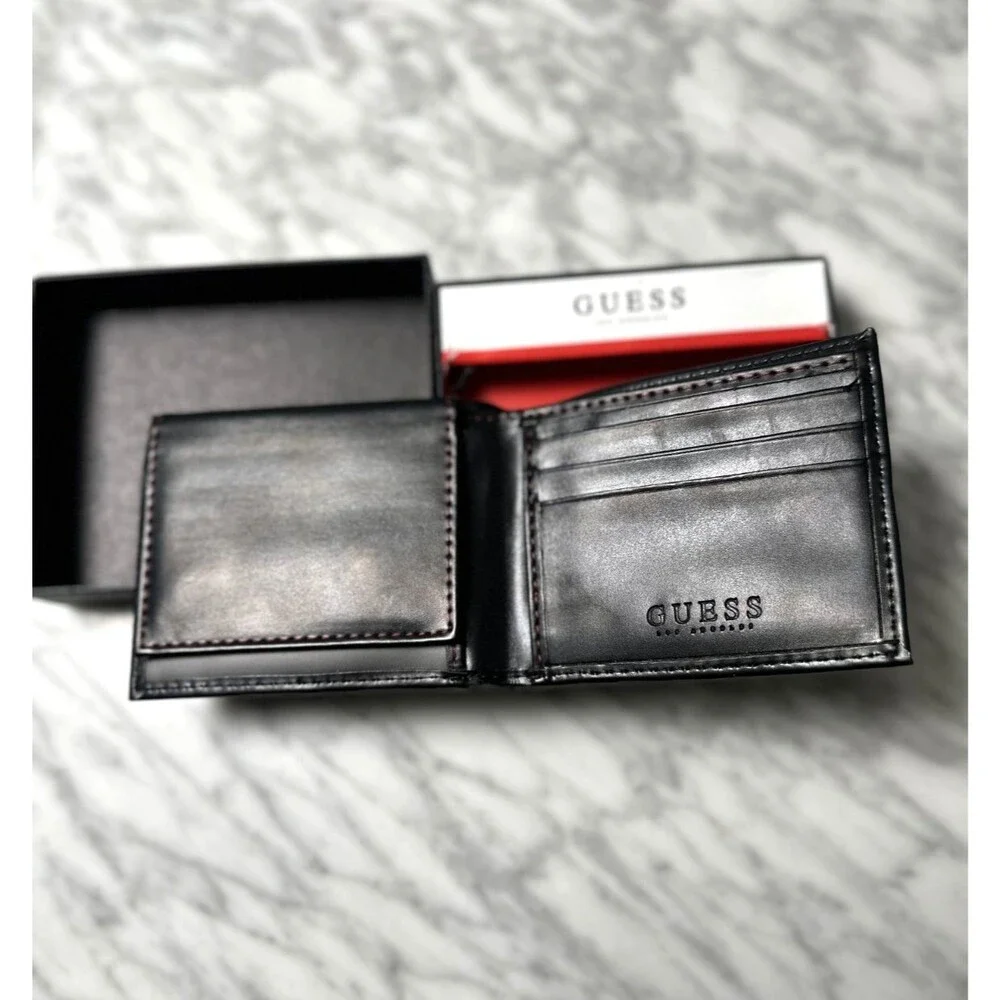 GUESS Men's Black Bifold Wallet Solid Logo Accent Credit Card Slots Folding NEW